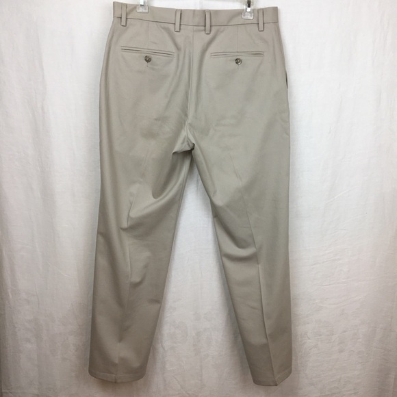 Dockers Khaki Chinos 32” X 29” - Picture 2 of 7